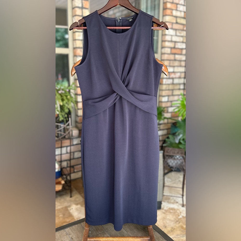 Ann Taylor Elegant Sleeveless Dress in Navy, Size 8T